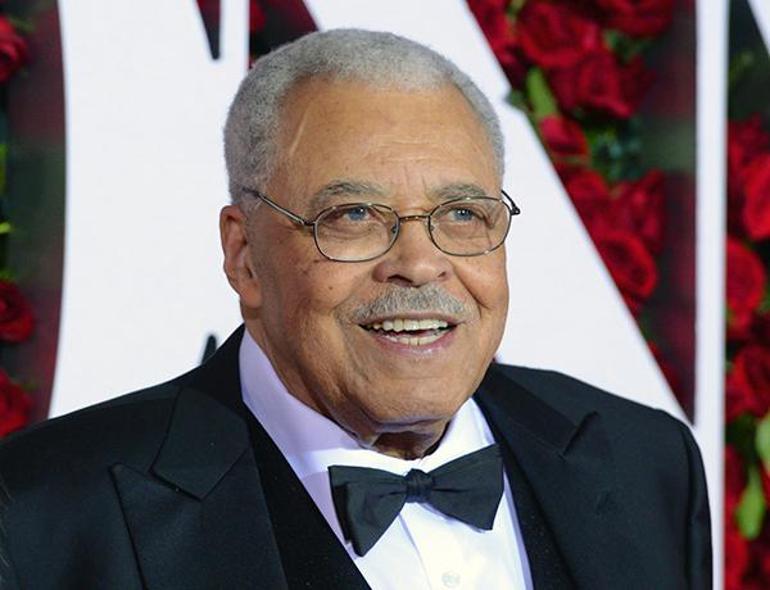 James Earl Jones'un Vefatı: Efsanevi Aktör 93 Yaşında Hayatını Kaybetti