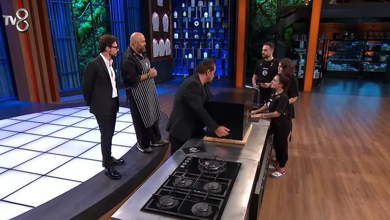 MasterChef Türkiye'de Eleme Günü: Deniz Yarışmaya Veda Etti