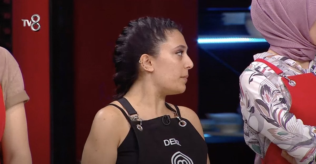 MasterChef Türkiye'de Gergin Anlar: Deniz ve Zeynep Tartışıyor